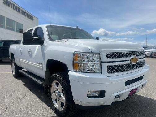 Summit White 2014 Chevrolet Silverado 2500 LTZ