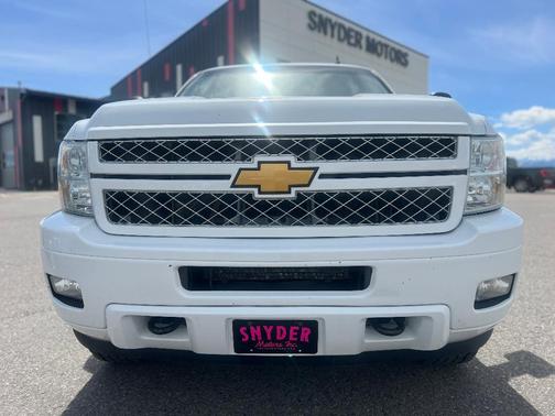 Summit White 2014 Chevrolet Silverado 2500 LTZ