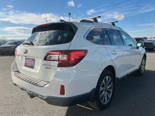 2017 Subaru Outback 3.6R Touring