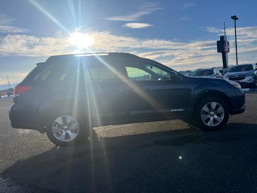 2010 Subaru Outback 3.6R