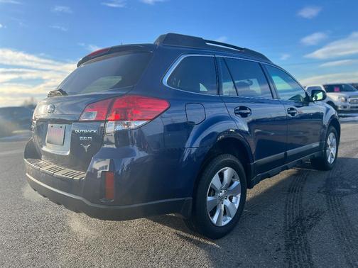 2010 Subaru Outback 3.6R