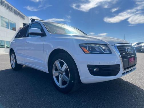 2011 Audi Q5 2.0T Premium Plus