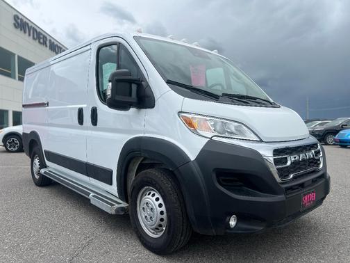 Bright White Clearcoat 2025 RAM ProMaster 2500 Base