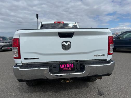Bright White Clearcoat 2024 RAM 2500 Big Horn