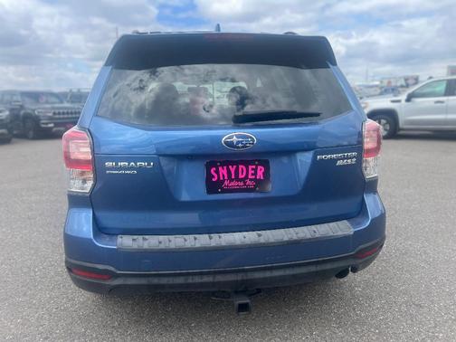 Quartz Blue Pearl 2017 Subaru Forester 2.5i Limited