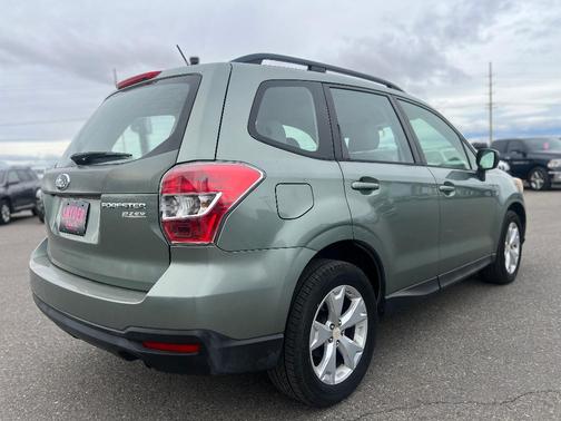 2015 Subaru Forester 2.5i