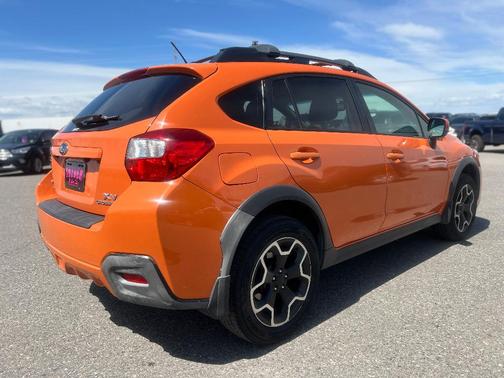 Tangerine Orange Pearl 2014 Subaru XV Crosstrek 2.0i Limited