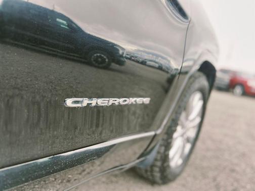 2017 Jeep Cherokee Overland