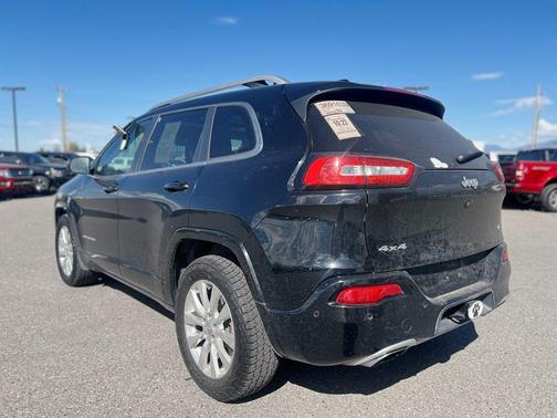 2017 Jeep Cherokee Overland