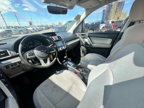 Dark Gray Metallic 2018 Subaru Forester 2.5i Premium