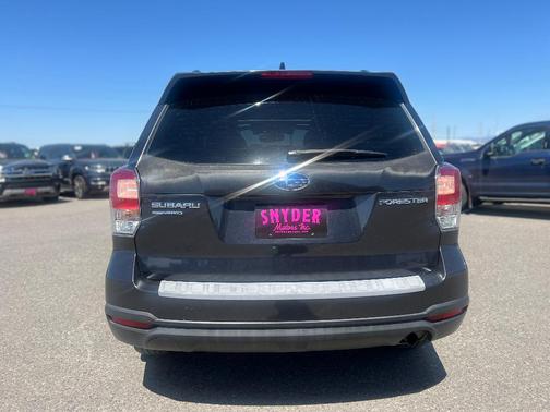 Dark Gray Metallic 2018 Subaru Forester 2.5i Premium