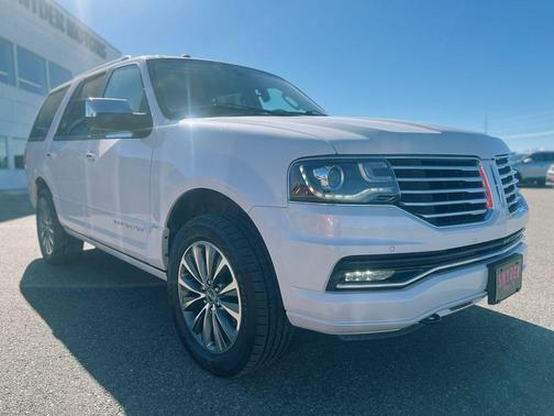 2016 Lincoln Navigator Select