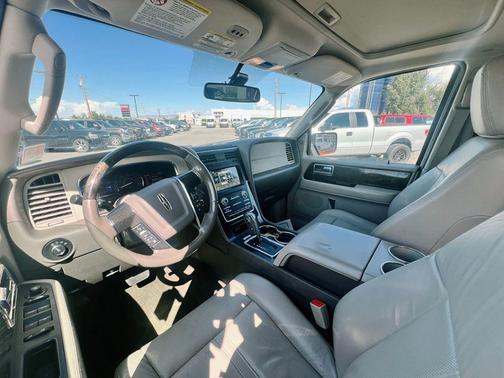 2016 Lincoln Navigator Select
