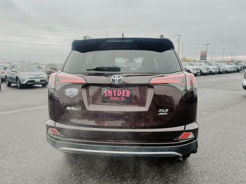 2017 Toyota RAV4 XLE