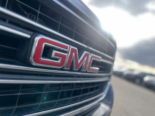 2017 GMC Yukon XL SLT