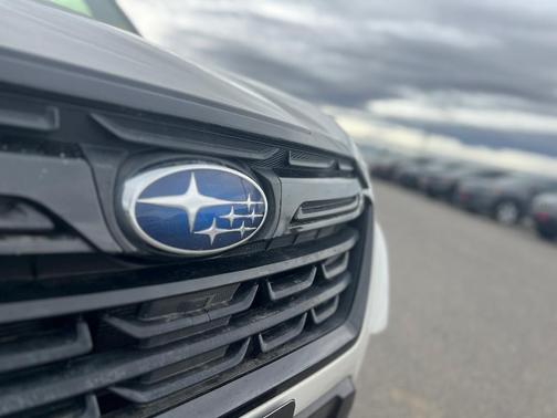 Crystal White Pearl 2023 Subaru Forester