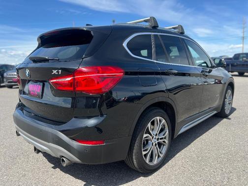 Black Sapphire Metallic 2016 BMW X1 xDrive 28i