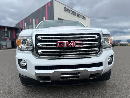 Summit White 2017 GMC Canyon SLT