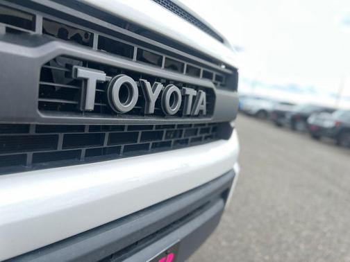 2014 Toyota Tundra SR5