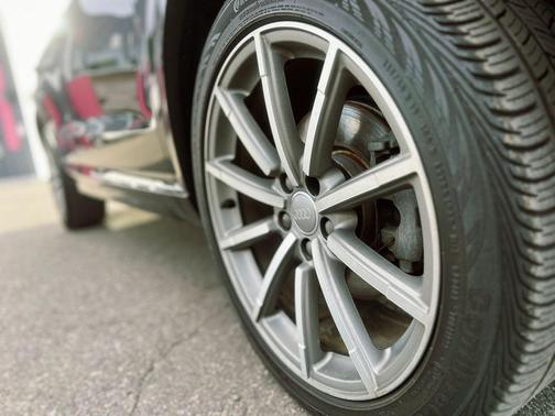 2017 Audi Q3 2.0T Prestige