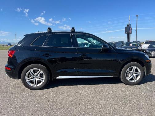 Brilliant Black 2018 Audi Q5 2.0T Premium