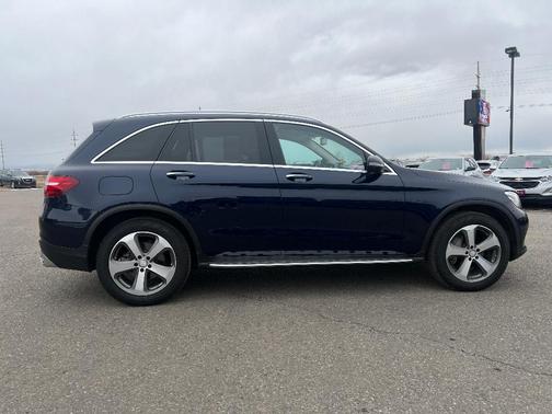 2017 Mercedes-Benz GLC 300 Base 4MATIC