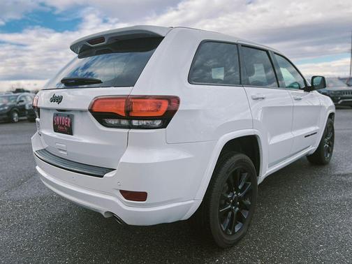 2018 Jeep Grand Cherokee Altitude