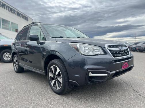 Dark Gray Metallic 2017 Subaru Forester 2.5i Premium