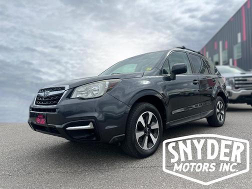 Dark Gray Metallic 2017 Subaru Forester 2.5i Premium