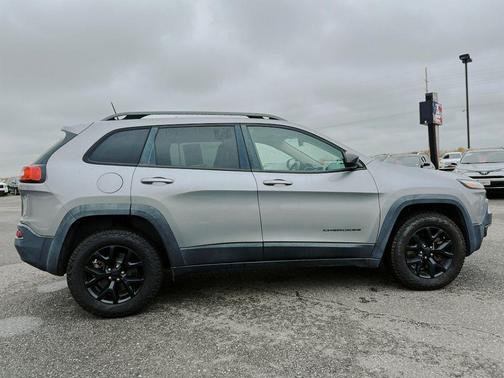2017 Jeep Cherokee Trailhawk
