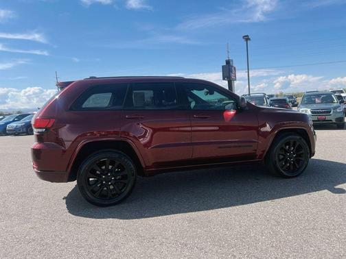2017 Jeep Grand Cherokee Altitude