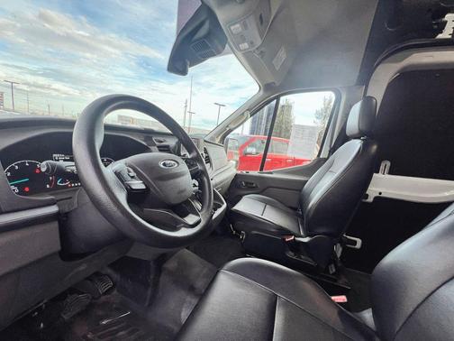 2023 Ford Transit-250 Base