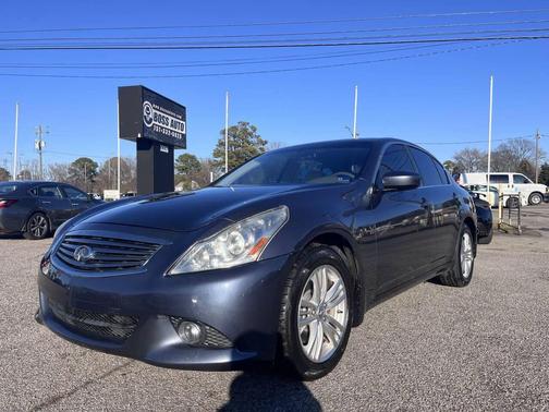 2011 INFINITI G37x Base