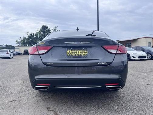 2016 Chrysler 200 C