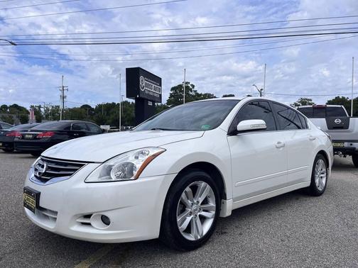 2010 Nissan Altima 3.5 SR