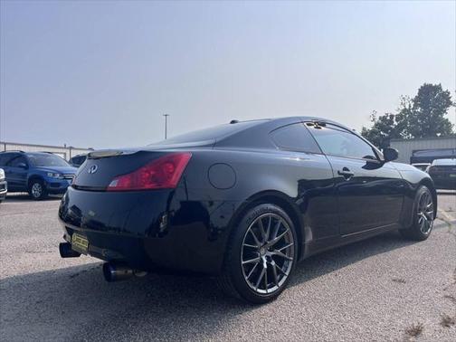 2009 INFINITI G37x Base
