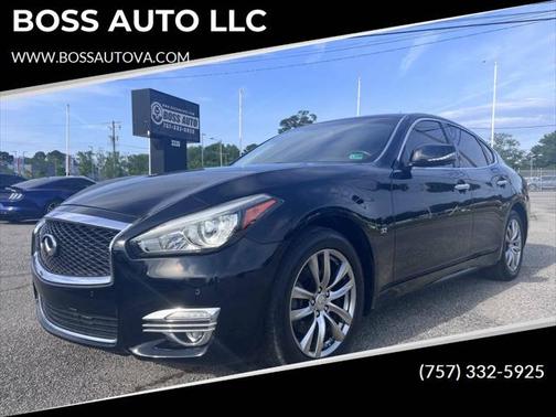 2017 INFINITI Q70 3.7