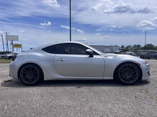 Argento 2014 Scion FR-S Monogram