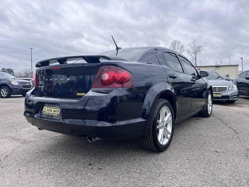 2012 Dodge Avenger SE