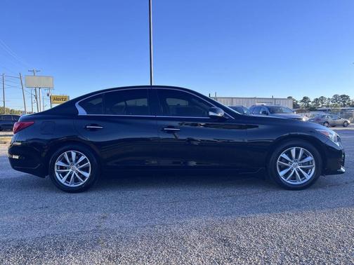 2014 INFINITI Q50 Premium
