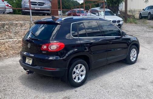 2011 Volkswagen Tiguan SE