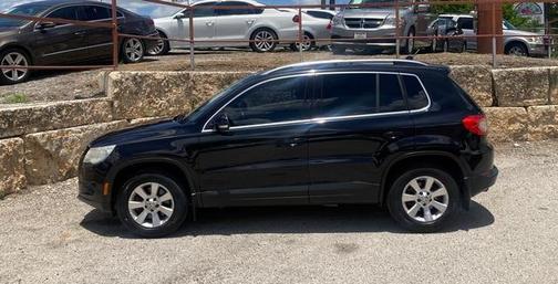 2011 Volkswagen Tiguan SE