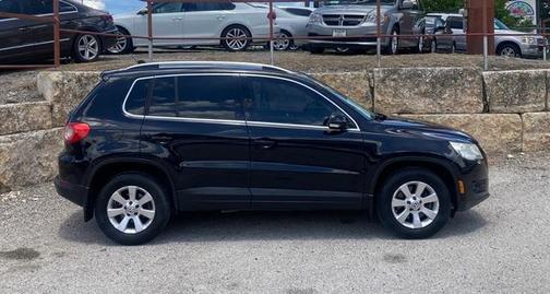 2011 Volkswagen Tiguan SE