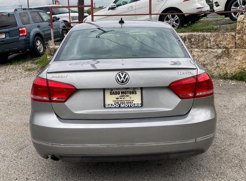Tungsten Silver 2014 Volkswagen Passat 2.0L TDI SEL Premium