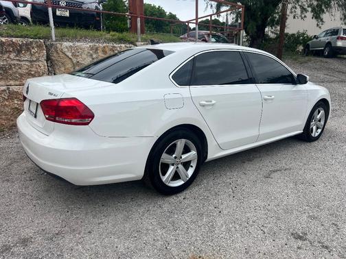 White 2015 Volkswagen Passat 2.0L TDI SE
