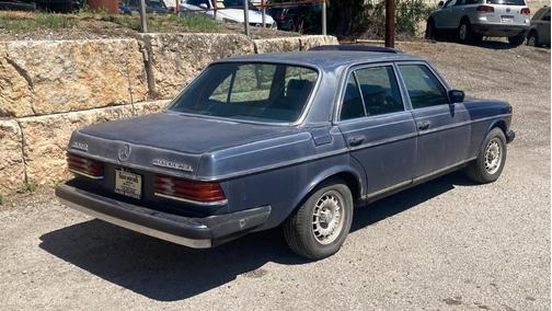 1985 Mercedes-Benz E-Class 300D