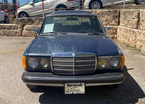 1985 Mercedes-Benz E-Class 300D