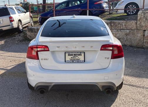 2016 Volvo S60 T5 R-Design