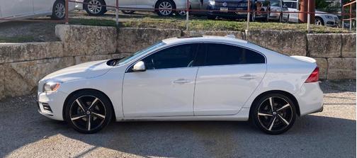 2016 Volvo S60 T5 R-Design