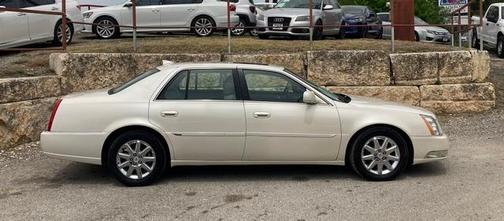 2010 Cadillac DTS Premium